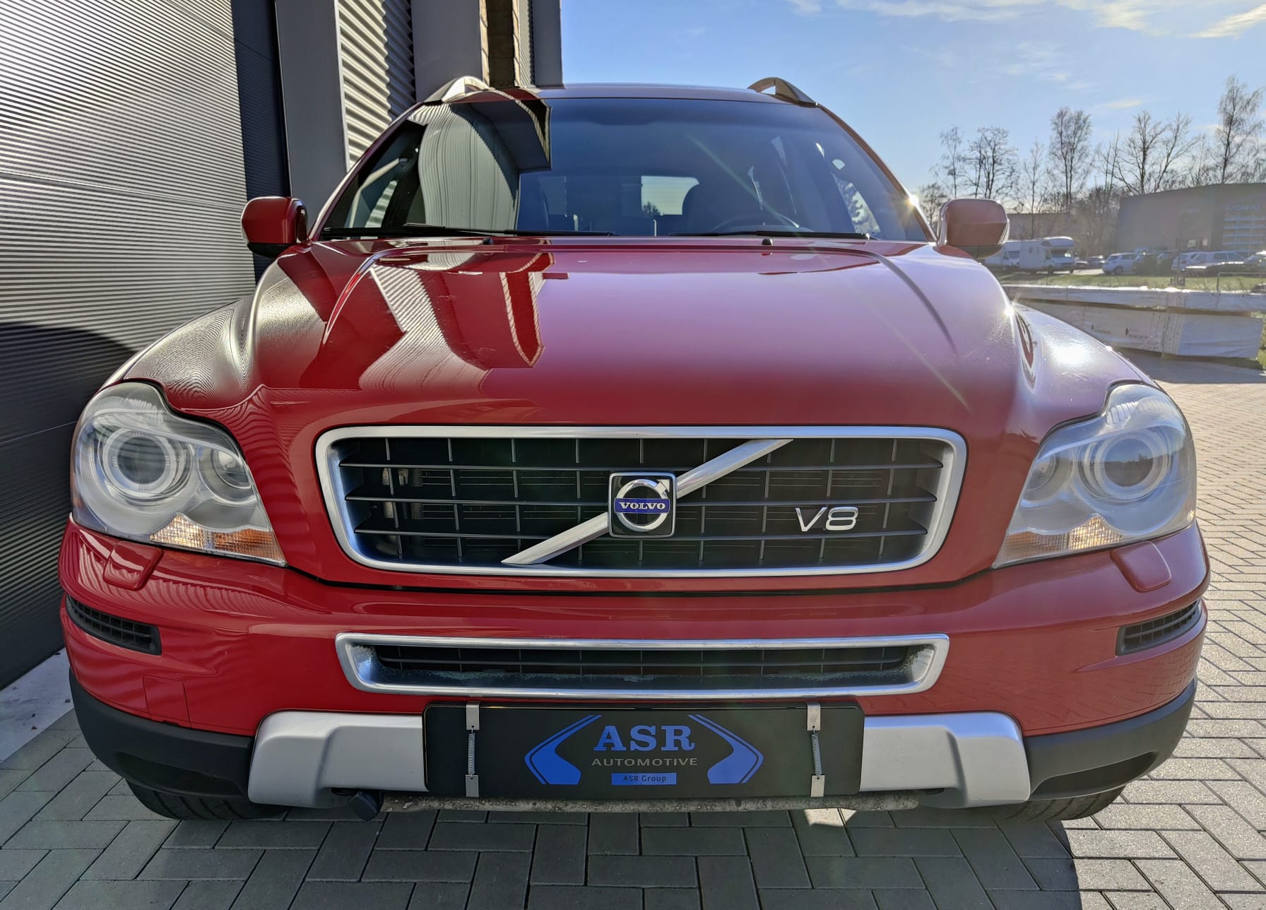 Volvo XC90 4.4 V8 AWD Sport passion red